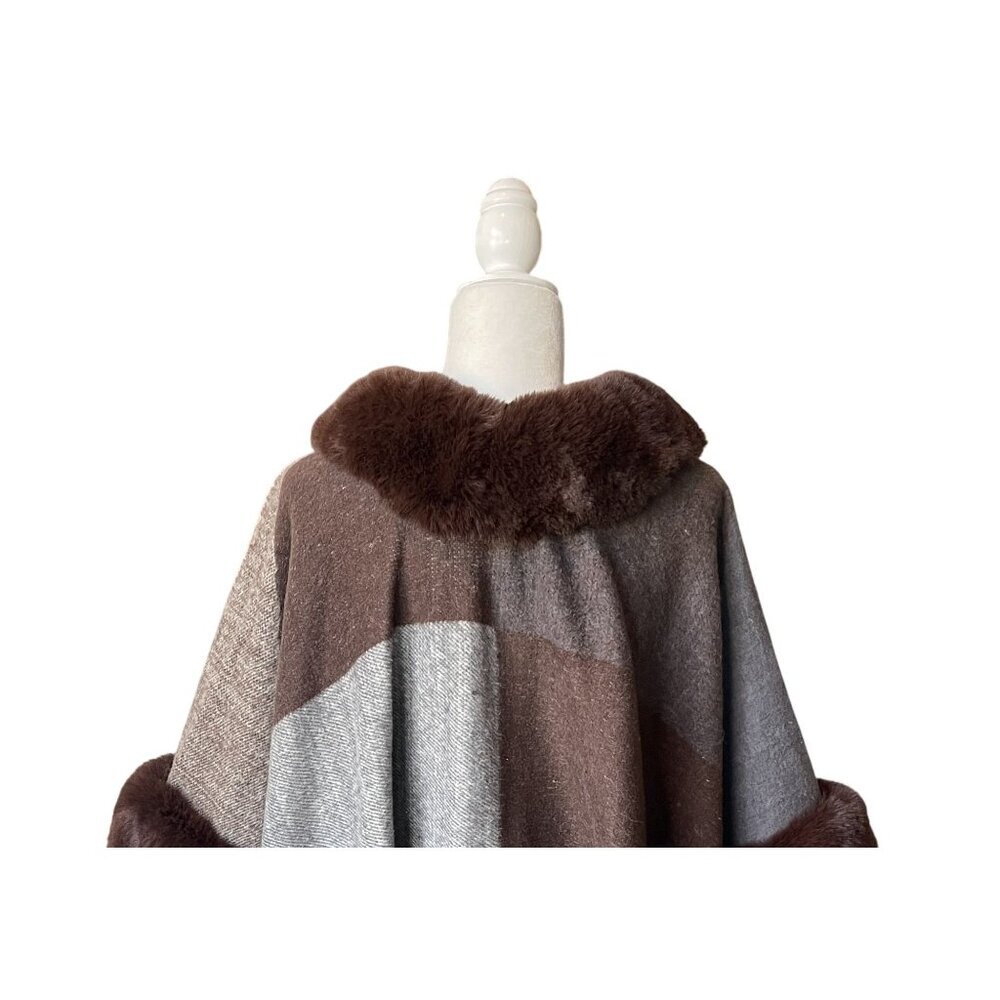 Northern Angel Anthropologie Fur Trim Poncho Sweater S/M Penny Lane Oversized - Picture 6 of 9